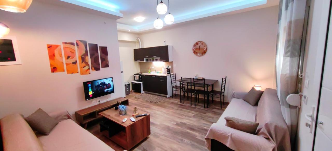 Theo Apartments 3 Artemida  Esterno foto